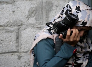 اليمن: 130 انتهاكاً للصحافيين منذ بداية 2017